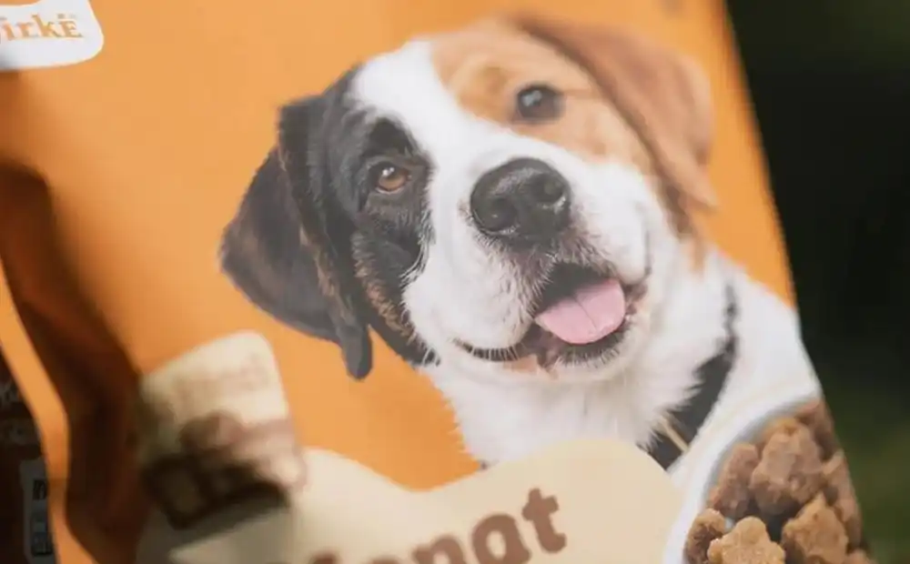 Printing of pet food packaging bags